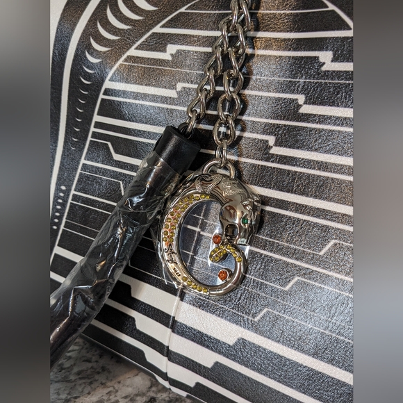 NEW Designed in NY by Sharif Shoulder Bag comes with dust bag. - Picture 4 of 7